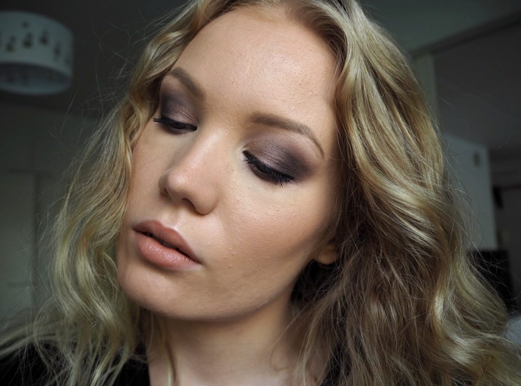 How to Makeup for deep set & hooded eyes Charlotta Eve