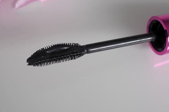 best mascara for small lashes