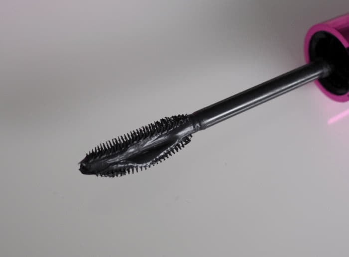 best mascara for short lashes isadora