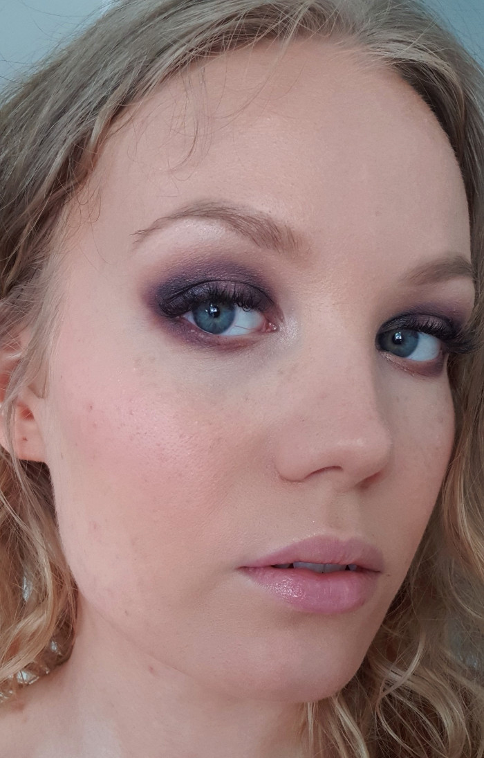 purple eyeshadow makeup look