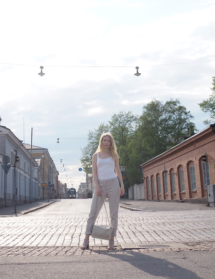 vagabond carol sandals outfit