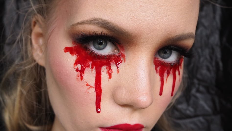  Easy  Halloween  makeup  look Blood  tears you only need 