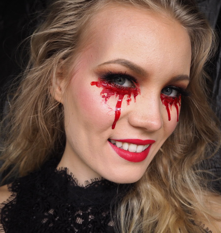  Easy  Halloween  makeup  look Blood  tears you only need 