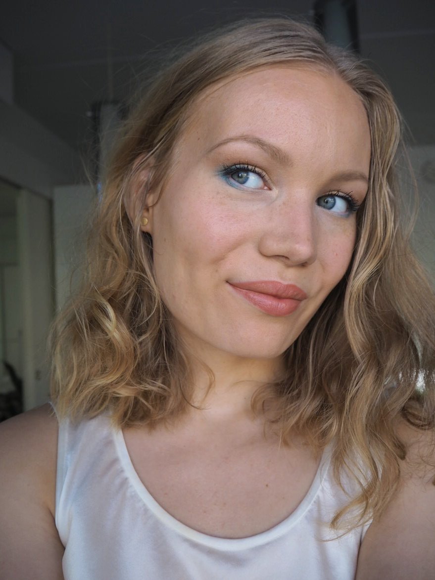 How I managed to grow out my natural hair color - Charlotta Eve