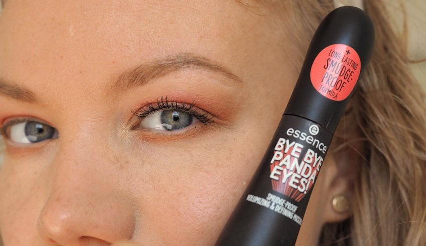 Cruelty free mascara essence Bye Bye Panda Eyes!