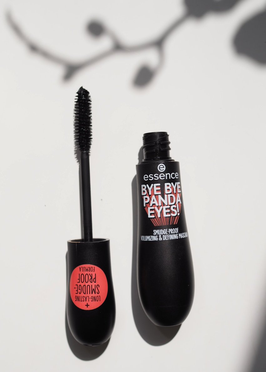 Cruelty free mascara essence Bye Bye Panda Eyes!