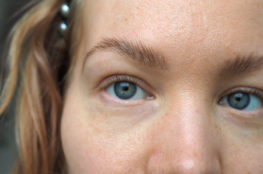 brow lift with brow gel benefit brow setter