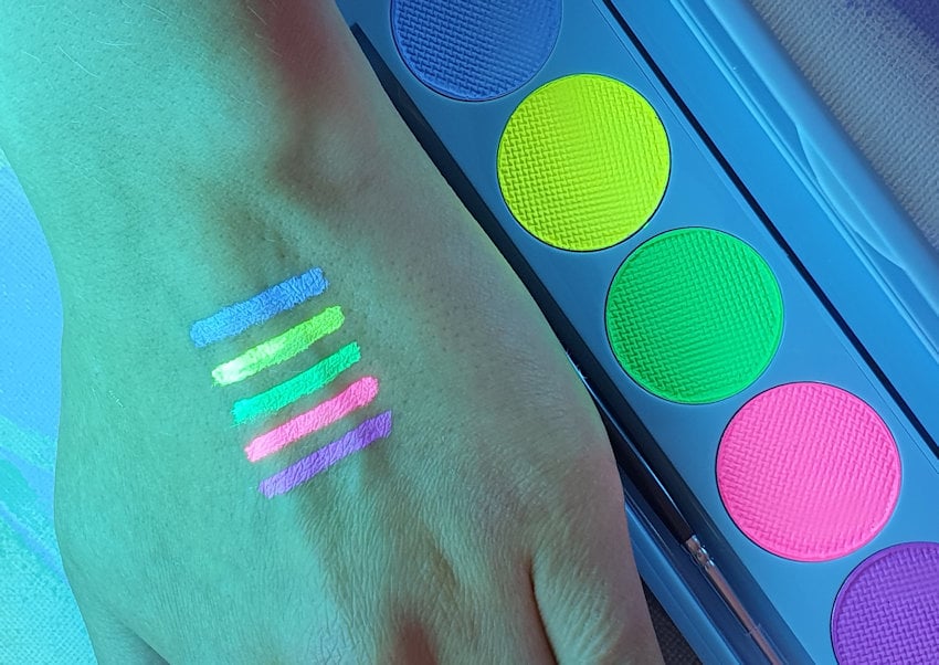 Suva Beauty UV Taffies Hydra Palette Swatches